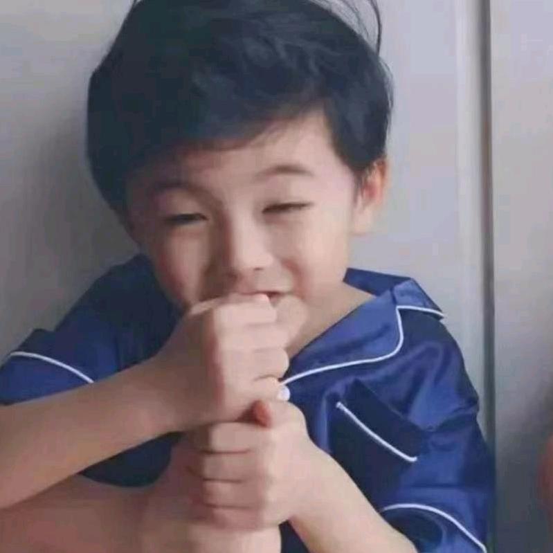 ￥