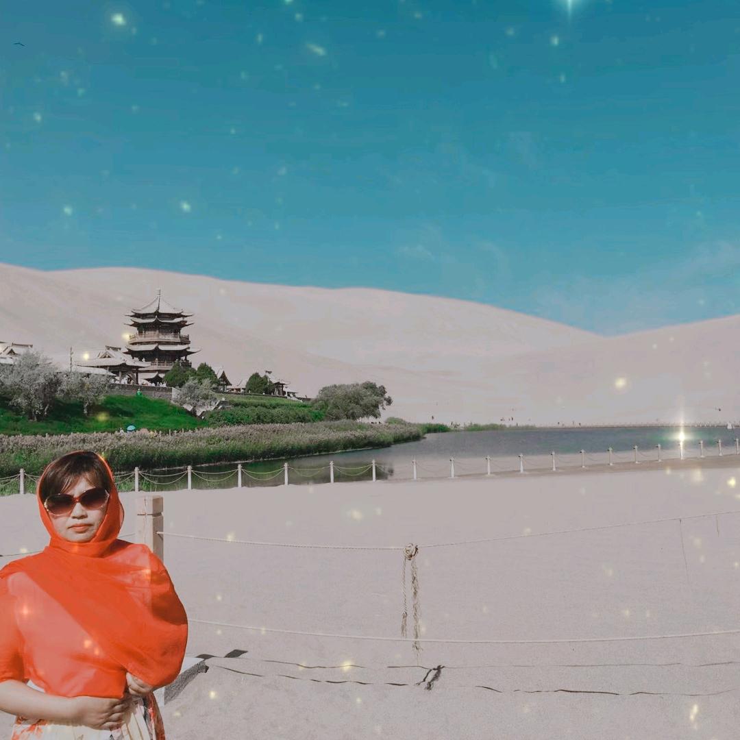 镜中月