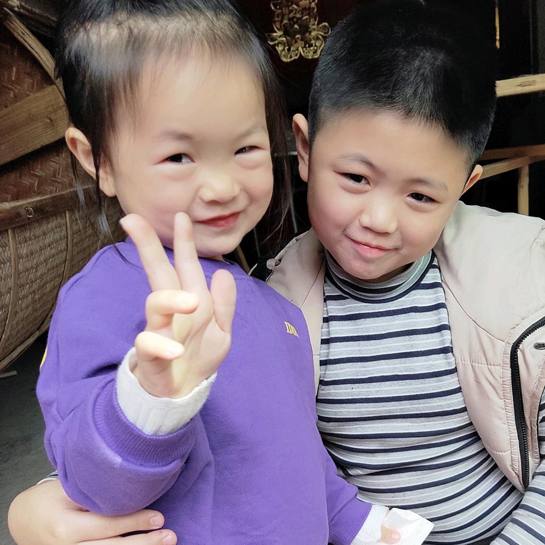 可爱的小萱女《请勿连赞》