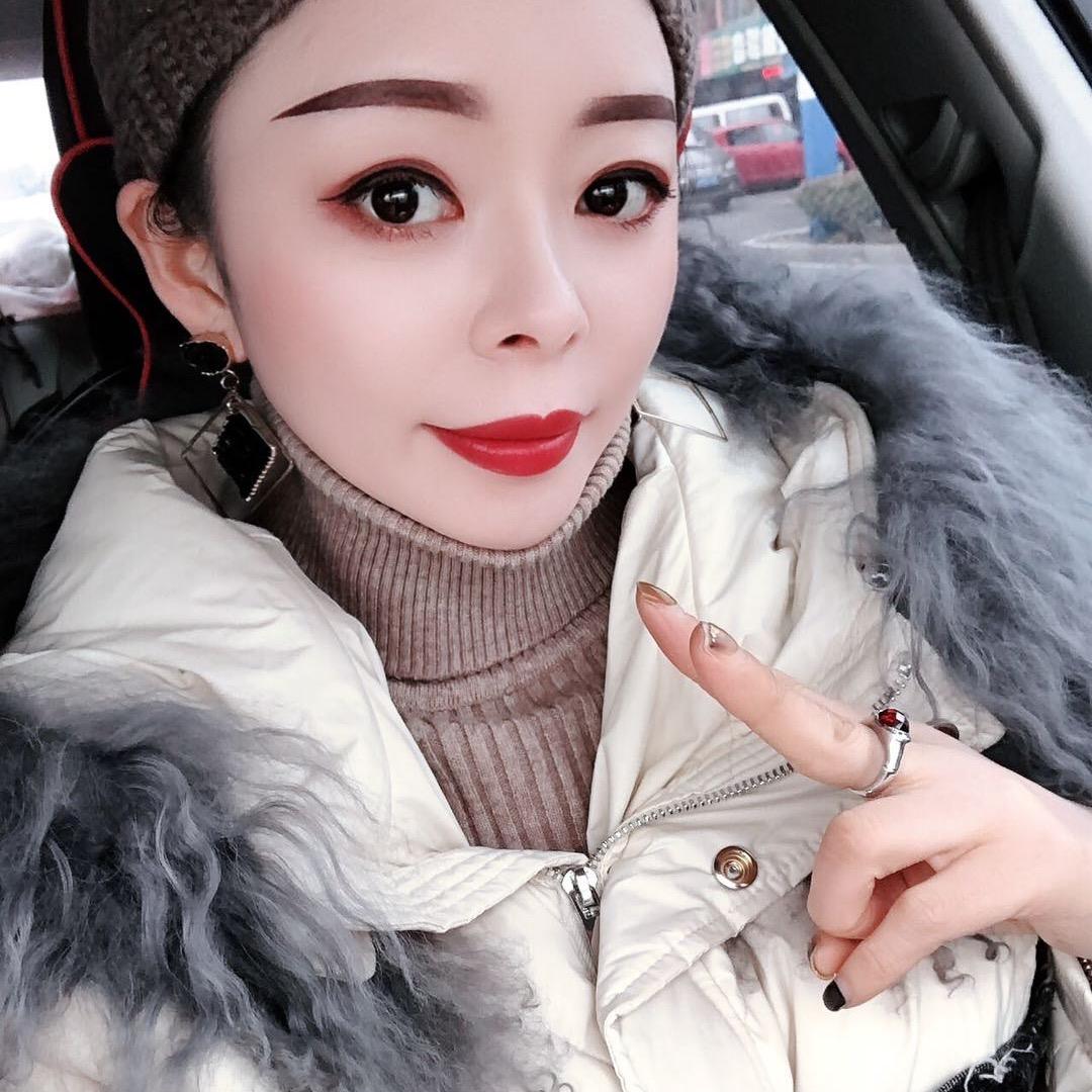 伊尚阁服饰