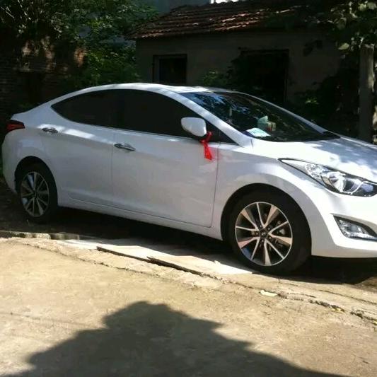 ╭(╯ε╰)╮笑而不語 👉痛而不言@