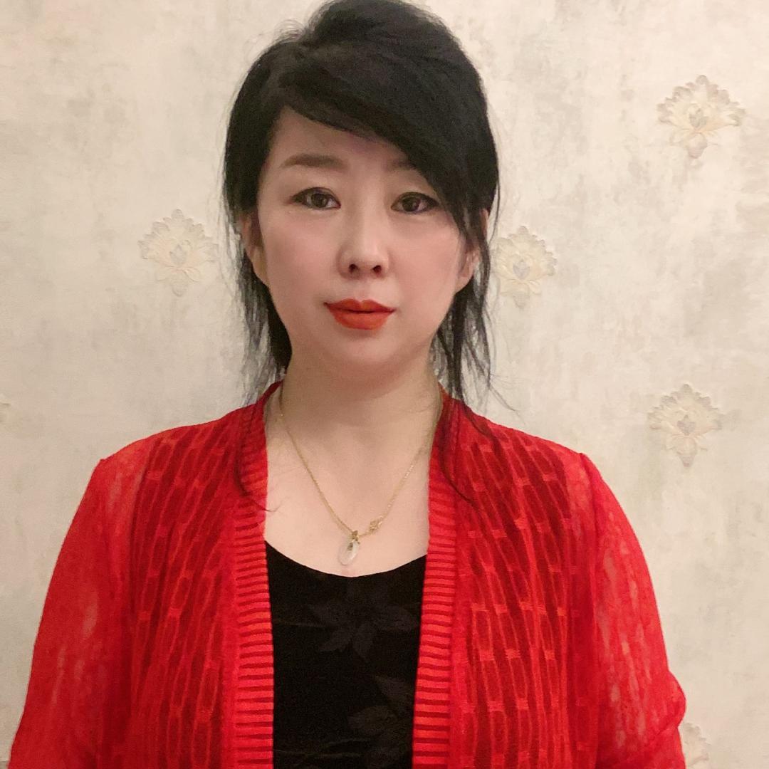 榆树市晓萍服装店