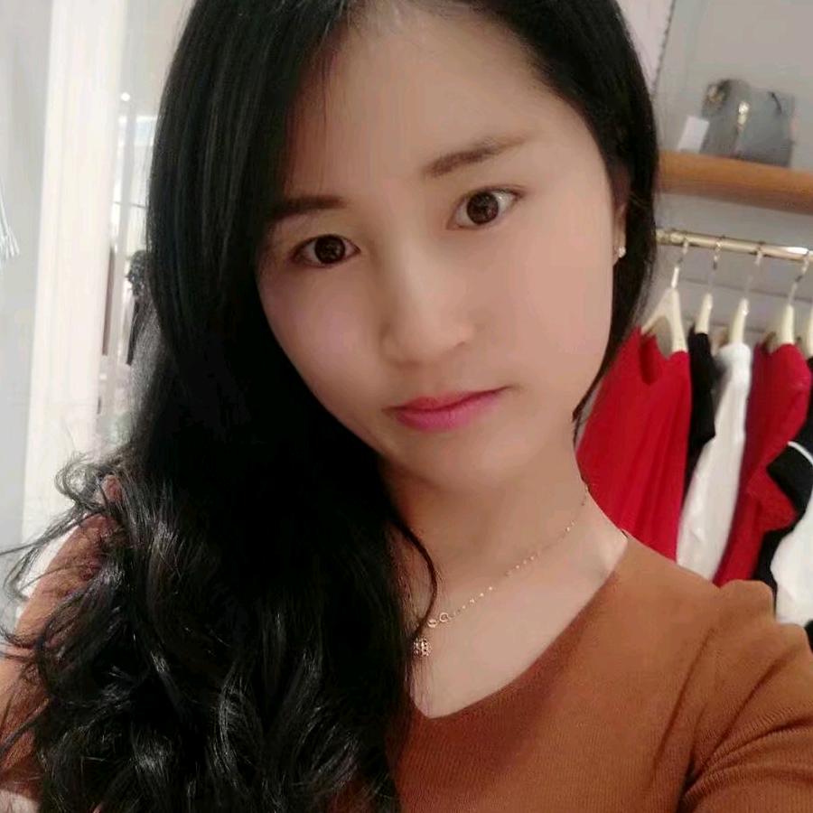 开满鲜花的小路