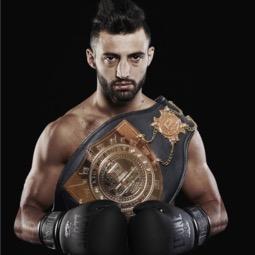 鲜衣怒马正少年