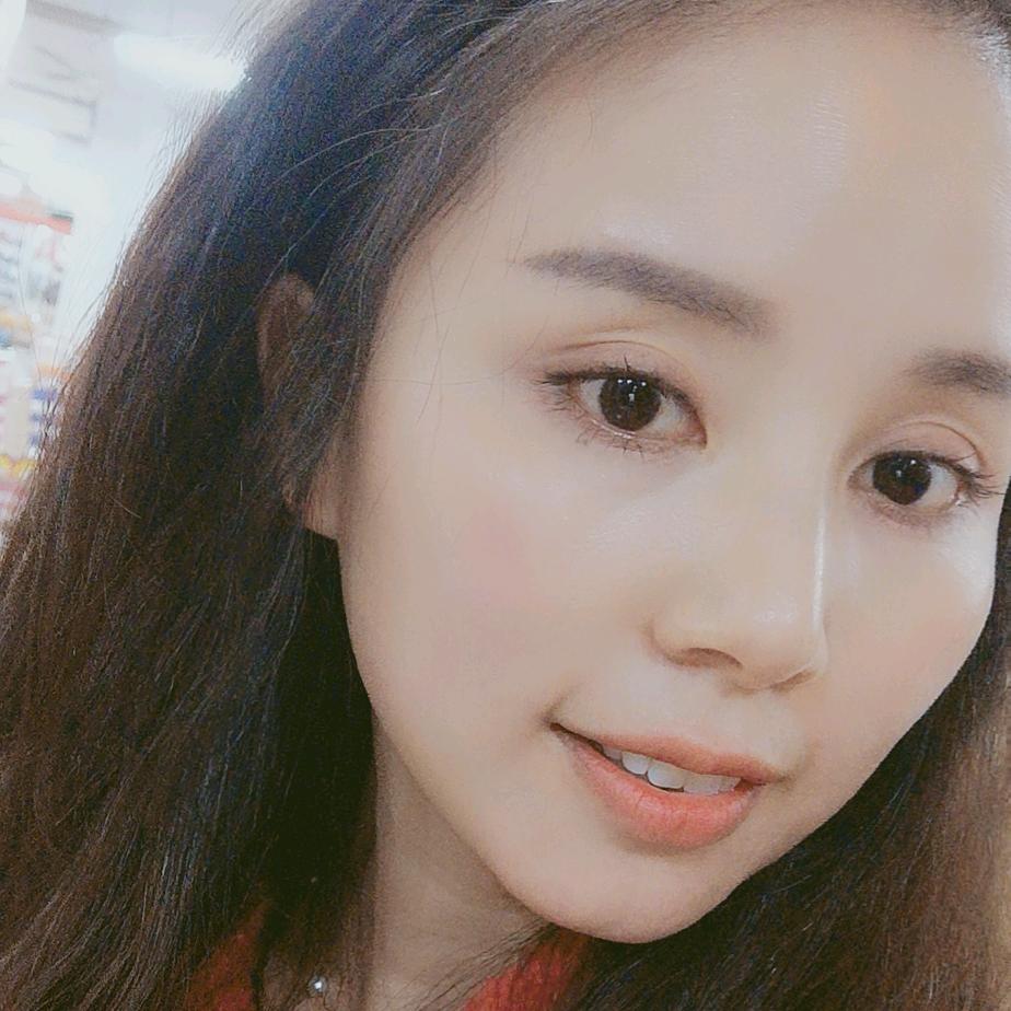 十八线乡镇的化妆师