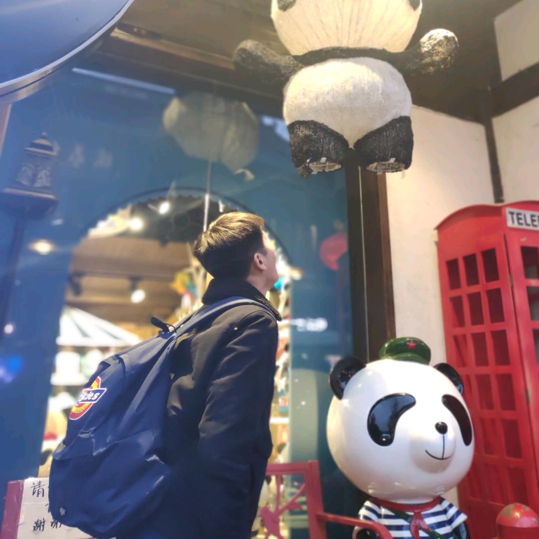 楼上那小伙