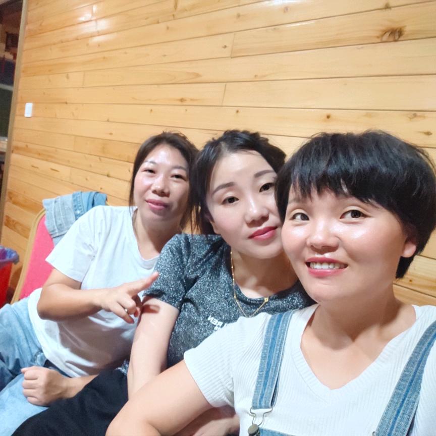 徐氏纸箱厂。小顾