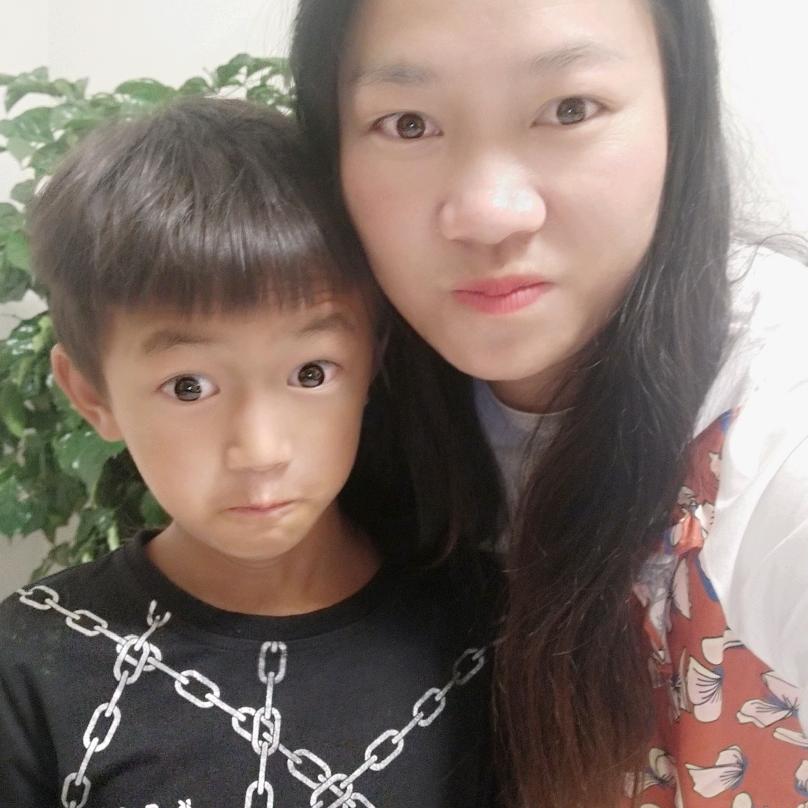 5个孩子的幸福宝妈