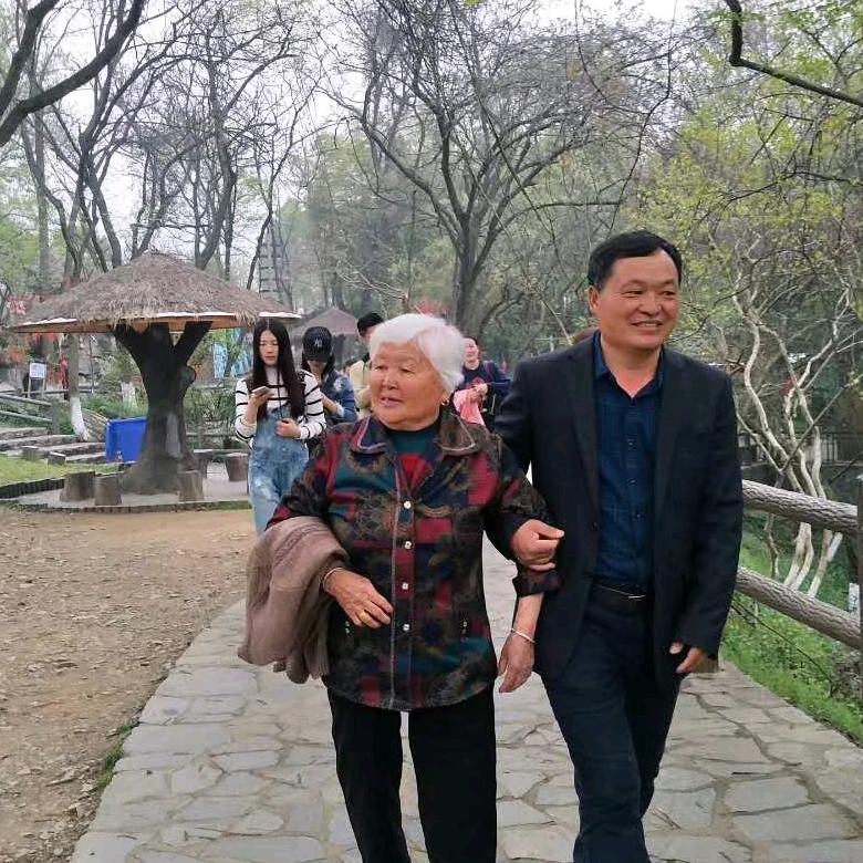阜阳兴海生态酒店，渣土清运公司