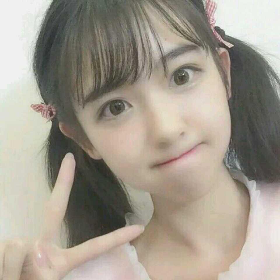 舔一口芝士草莓🍓