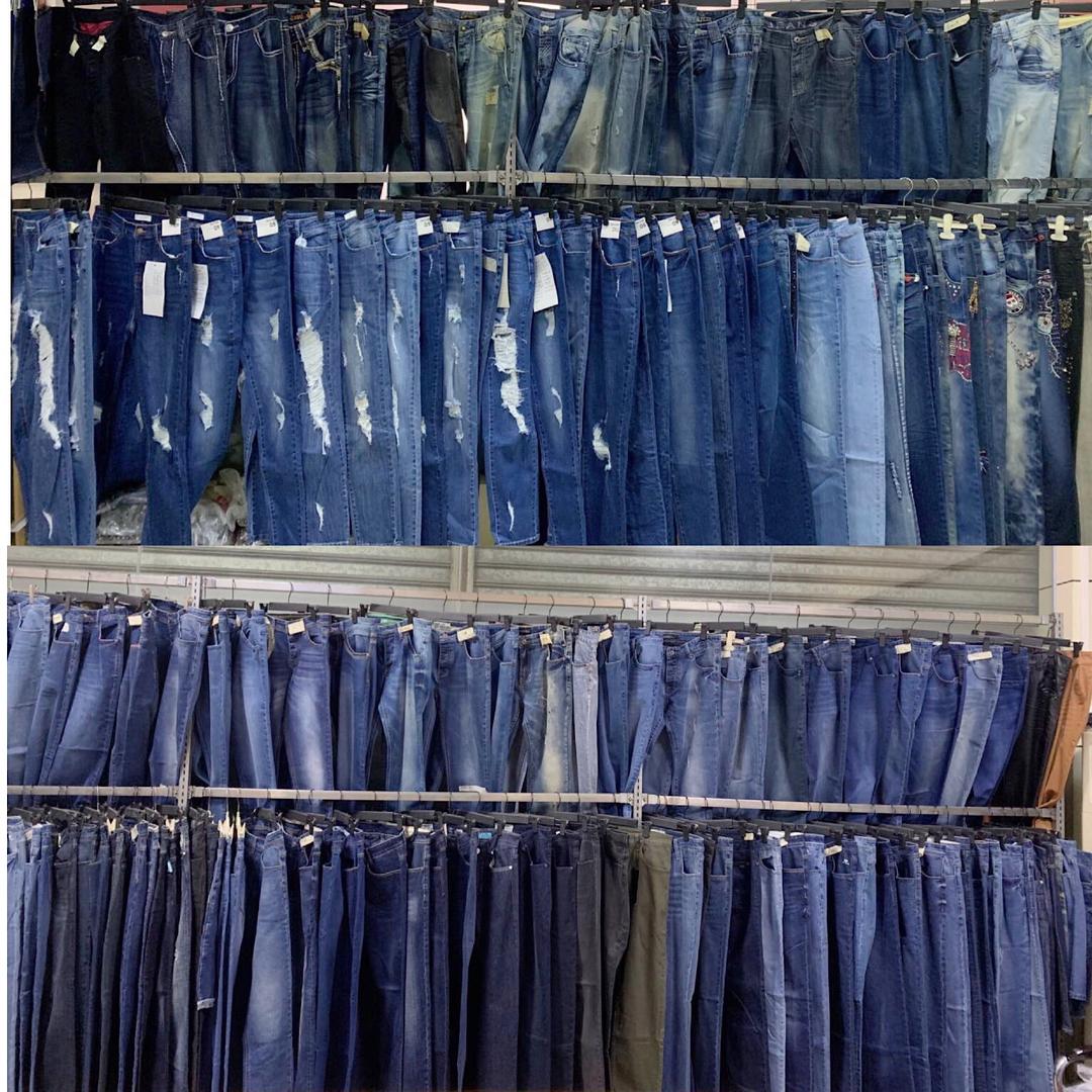 隆裕服装工厂店