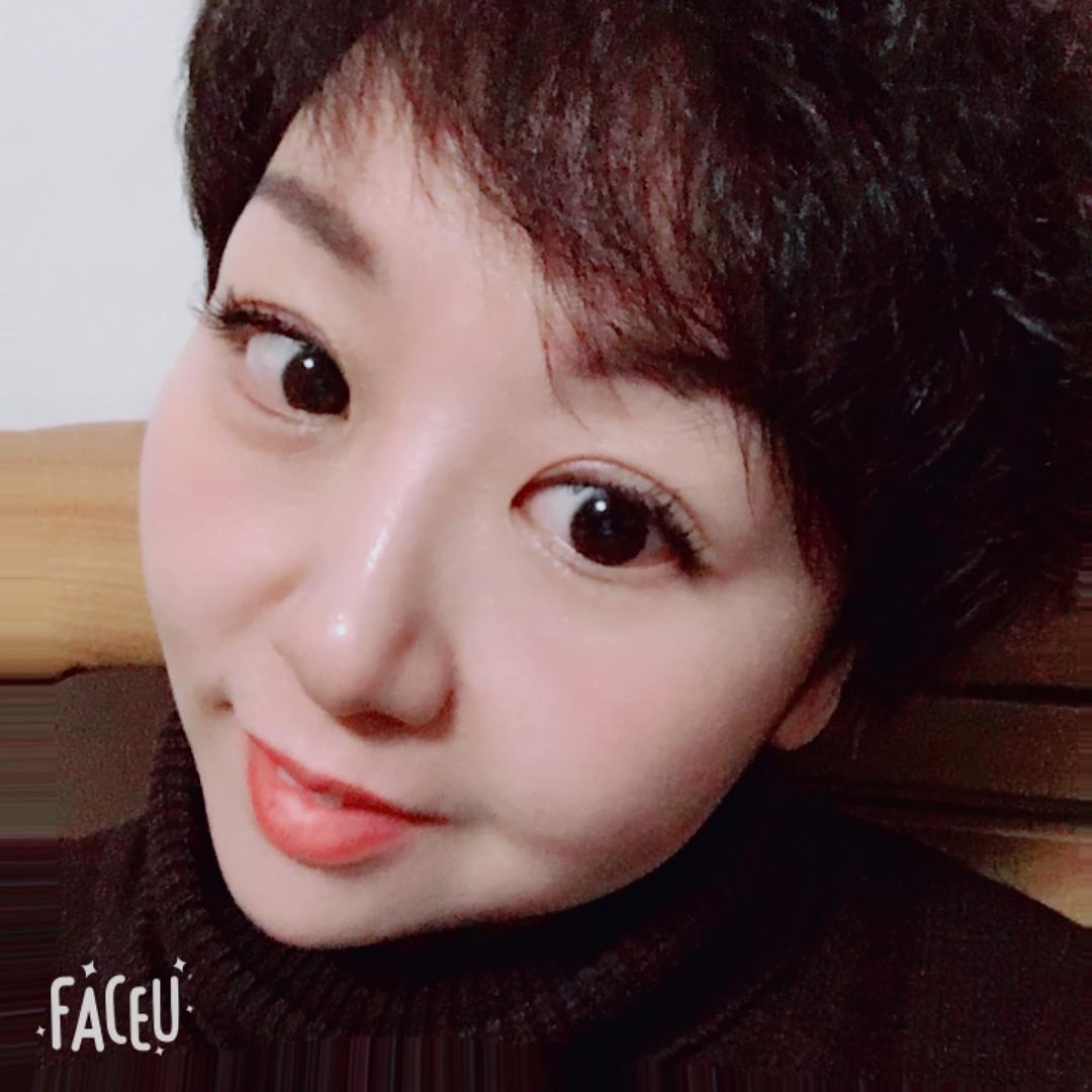 @供销大厦黑眼睛潮包店