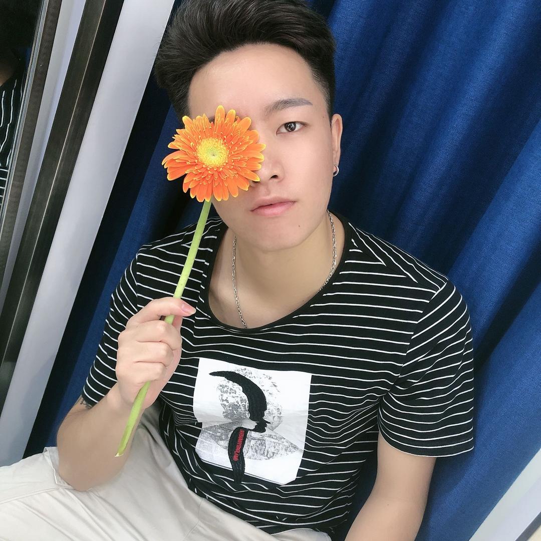 旗旗小戏精@抖音