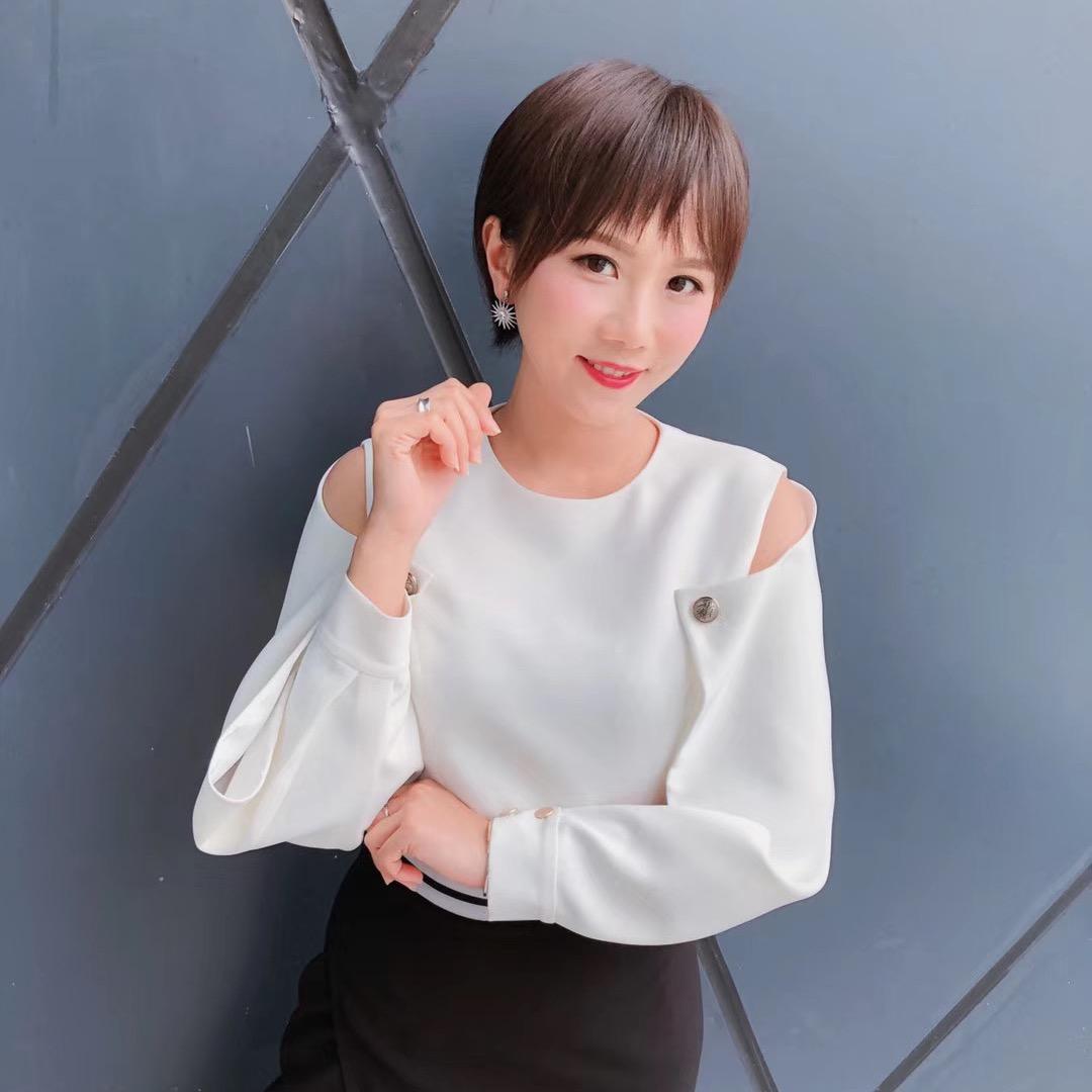 李静雯