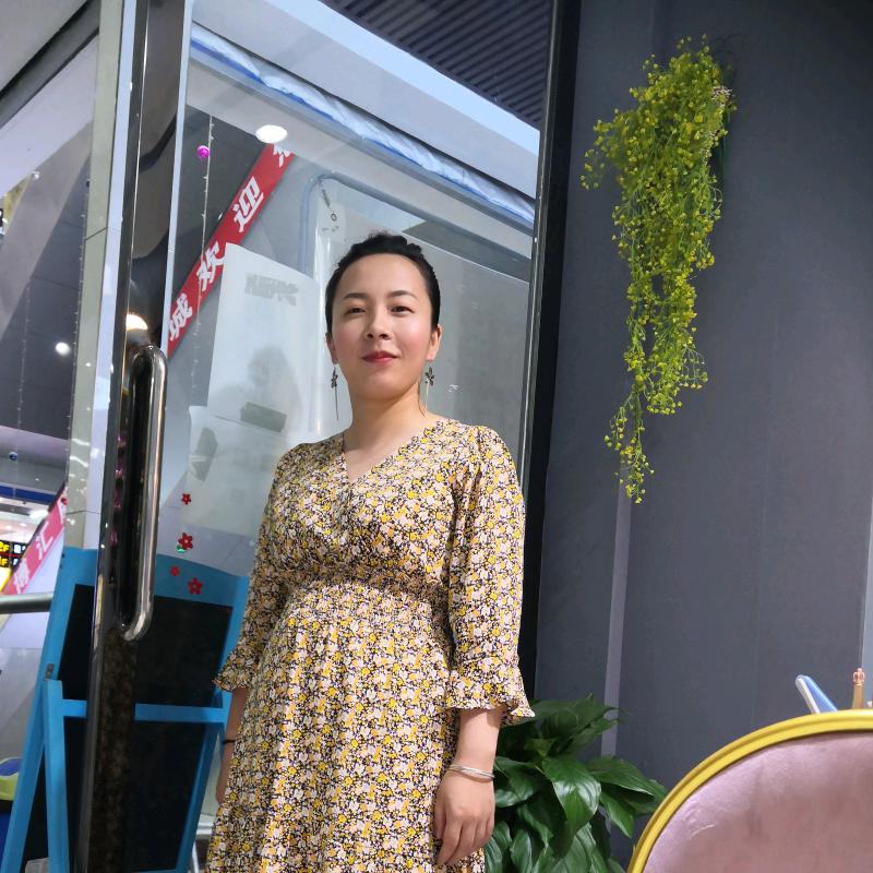 快乐的小丽