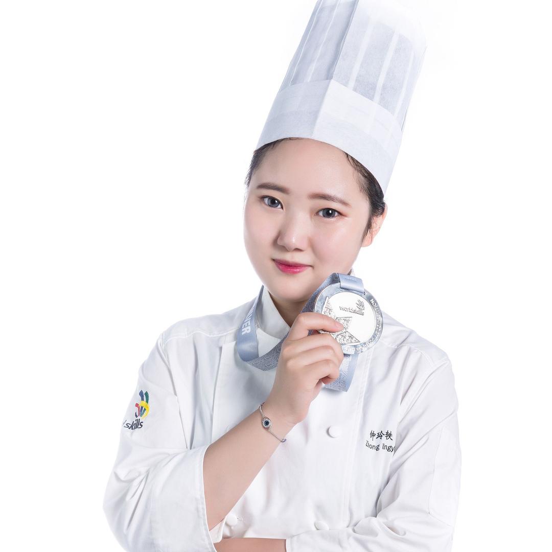 钟玲轶Elaine