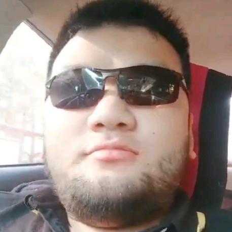 大胡子穿越杭州大街小巷