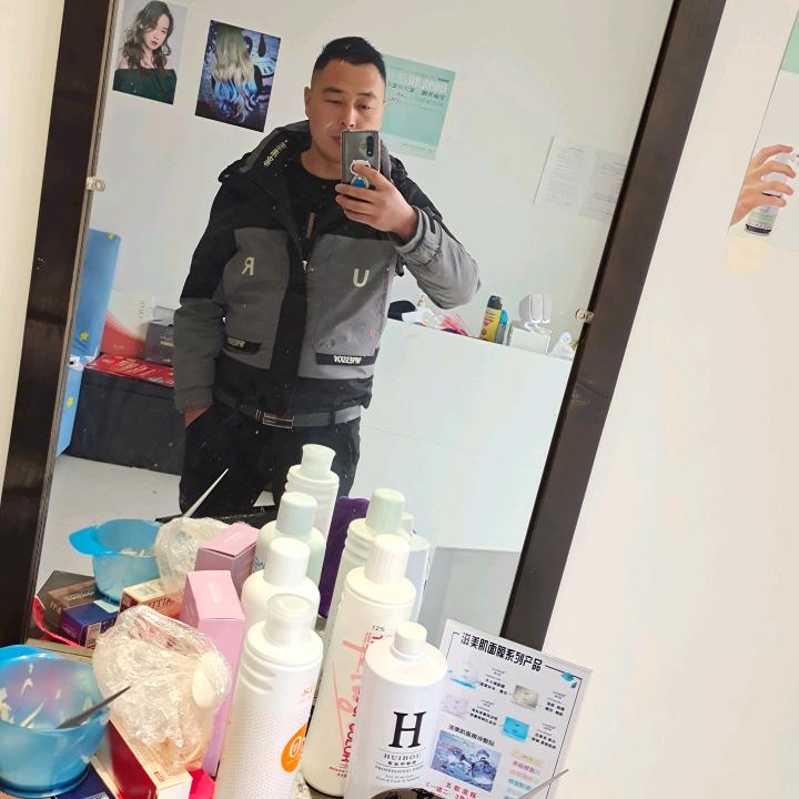 王某人
