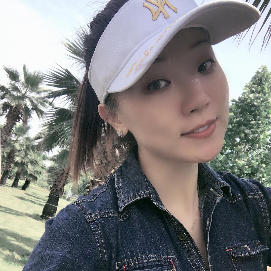 单眼皮的娜姐