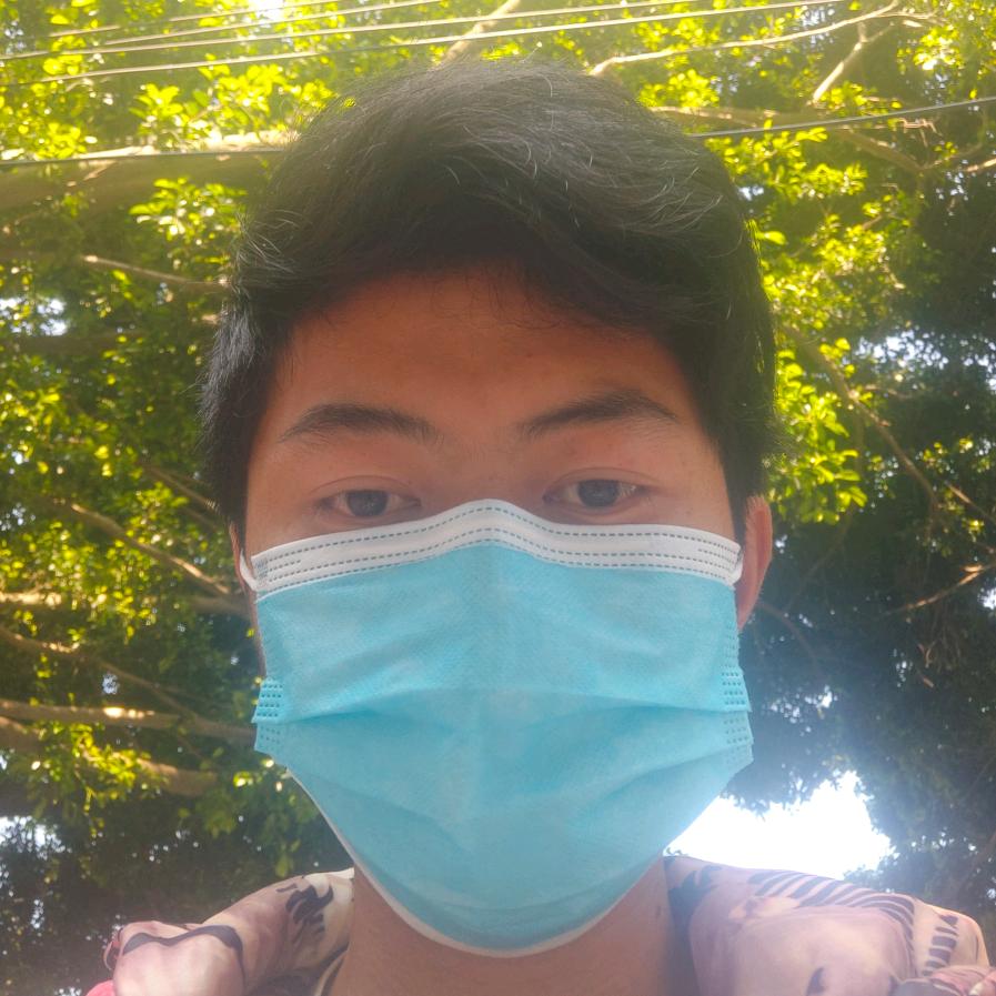 蔚吖吖