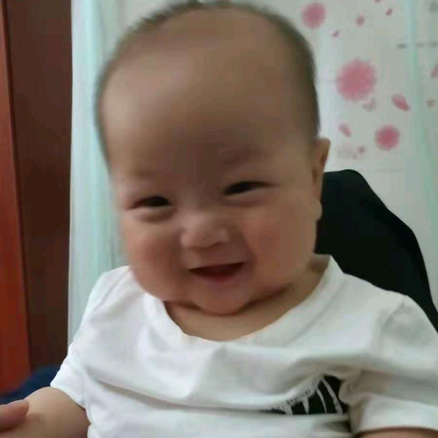 可爱的小男孩