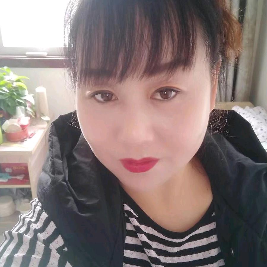 冰似睡着的水，