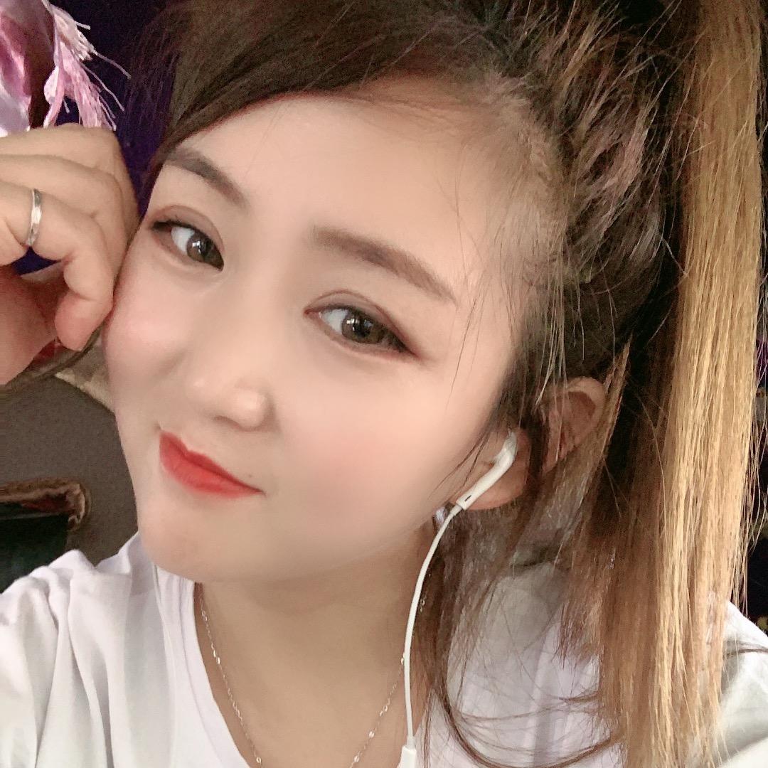 开卡车的全妹