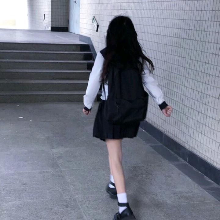 小仪ovo.