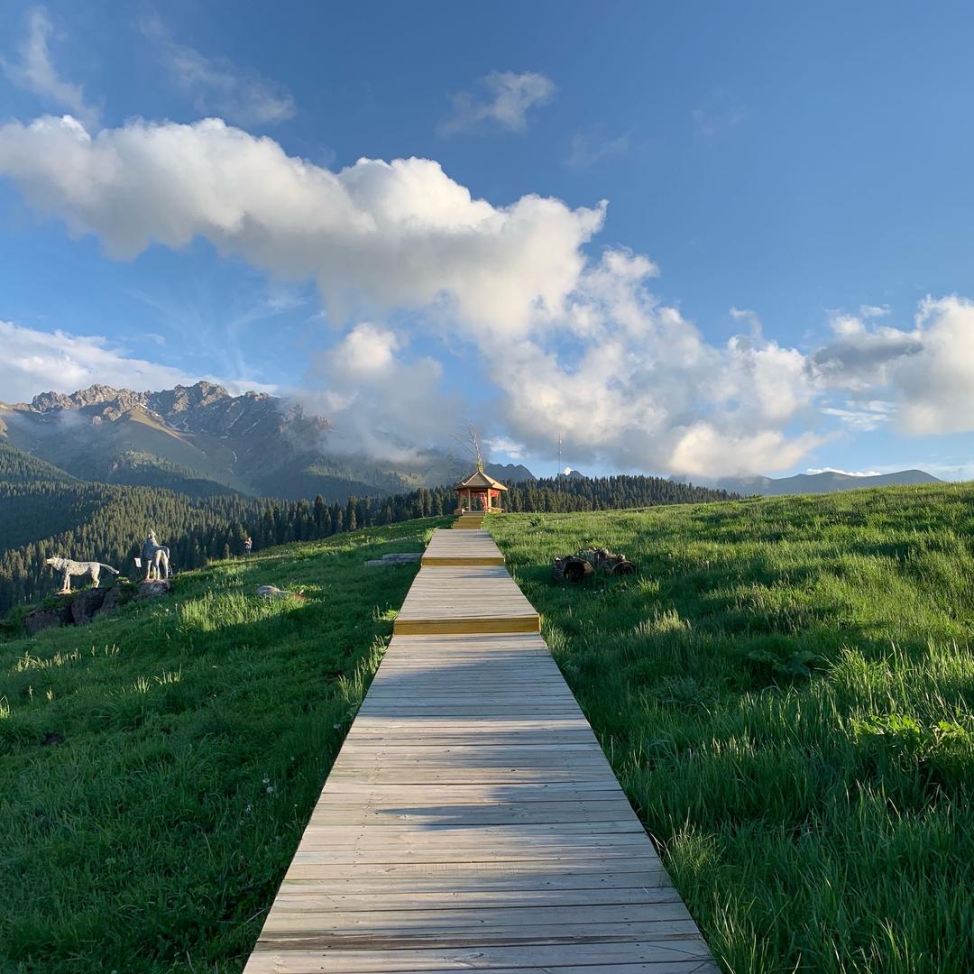 新疆寻山见己旅游～潘哥