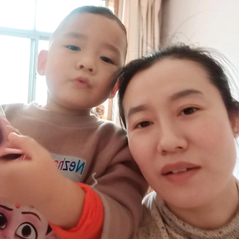 女掌柜土菜馆大姐