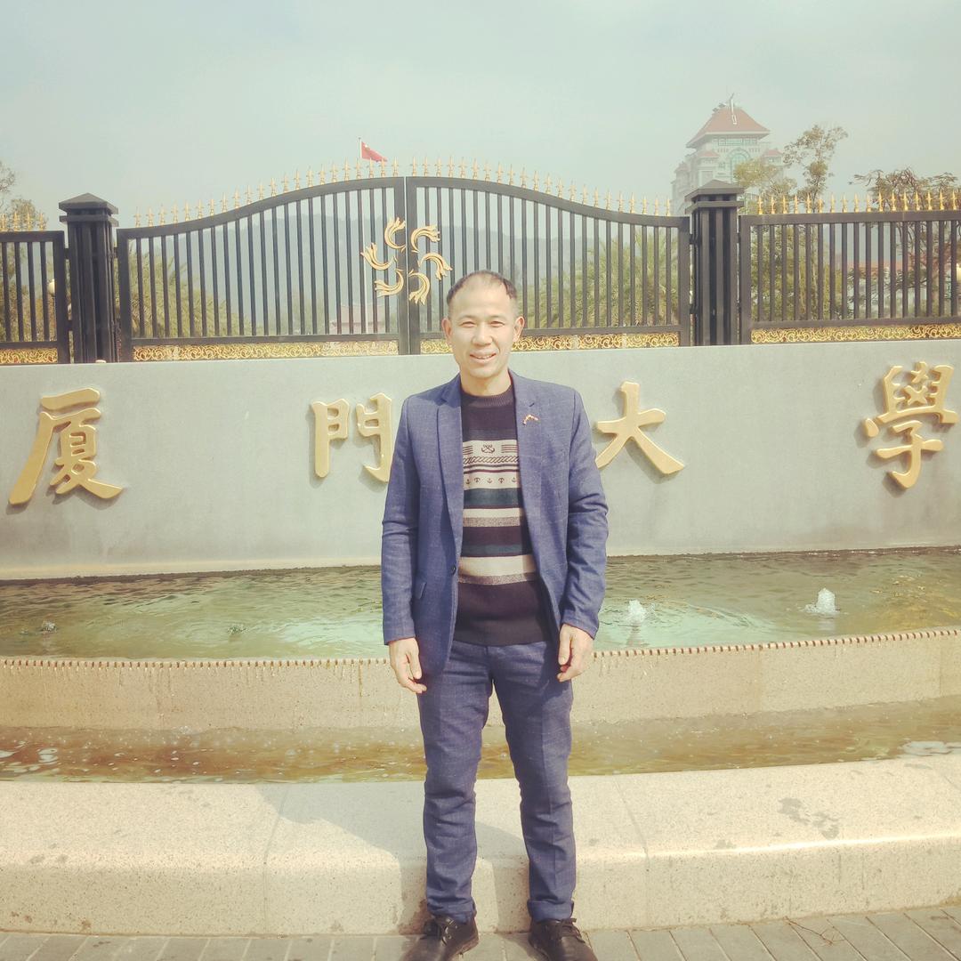 乡巴佬进城---何世均，专业贴砖