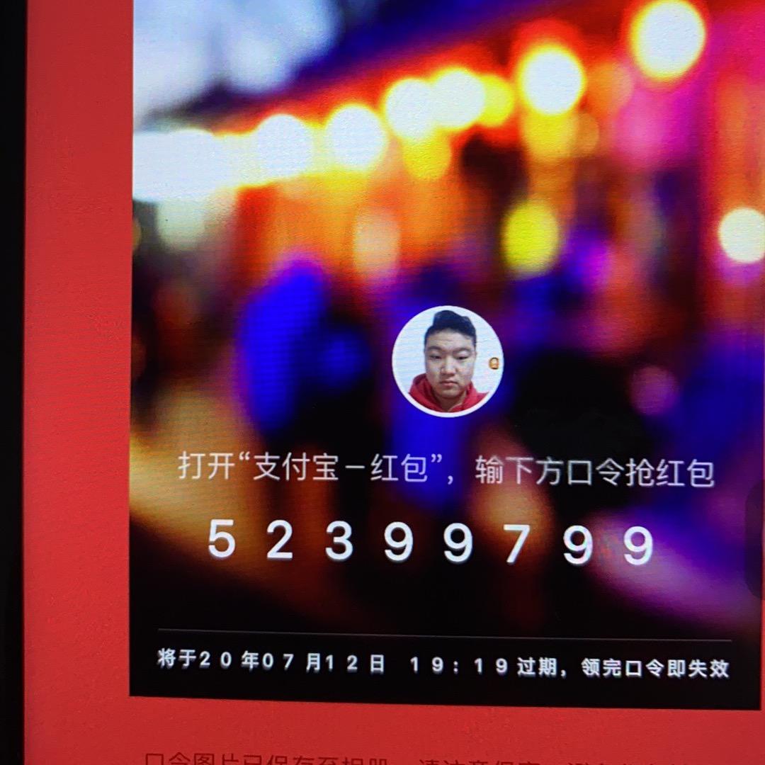 嘘，别吵吵，这有两个大宝贝