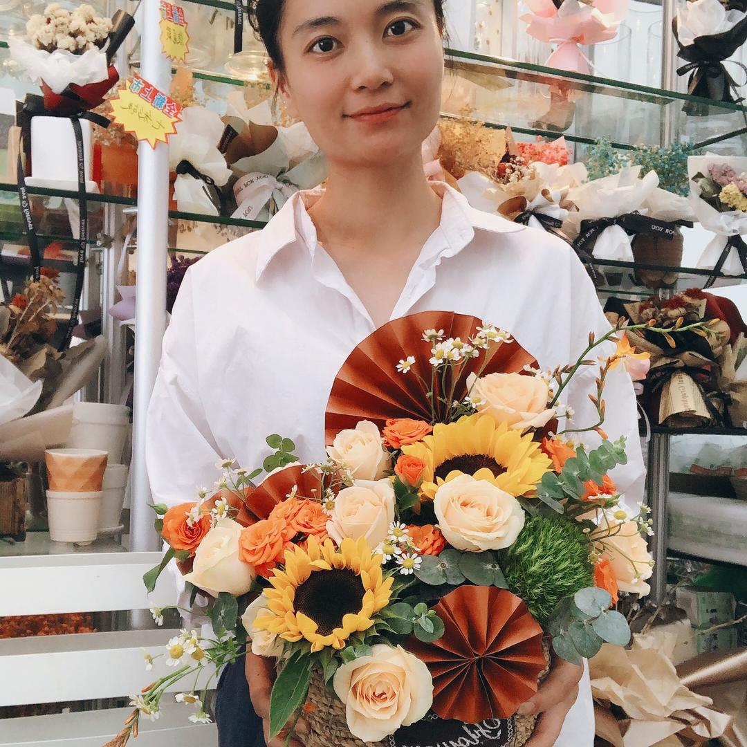 花宇花艺师吖静