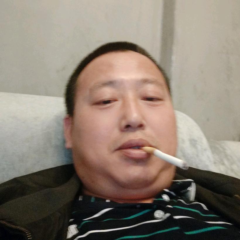 专业做住人集装箱团队老劉