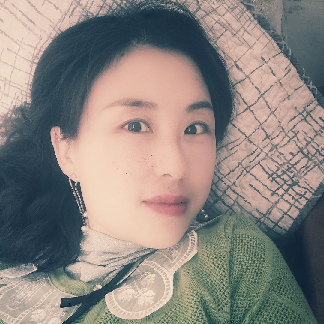苹果里的虫虫