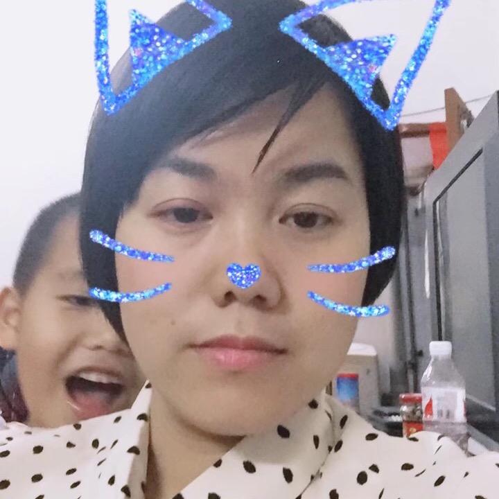 隔壁小鱼小。