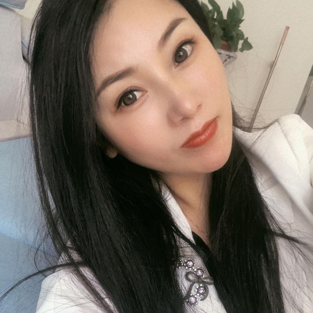 微微