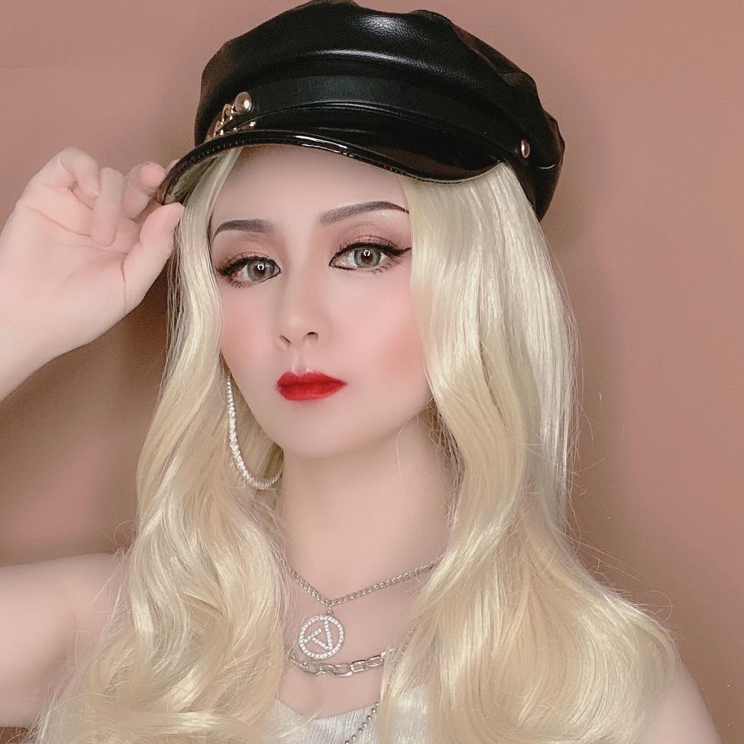 美妆博主丽美