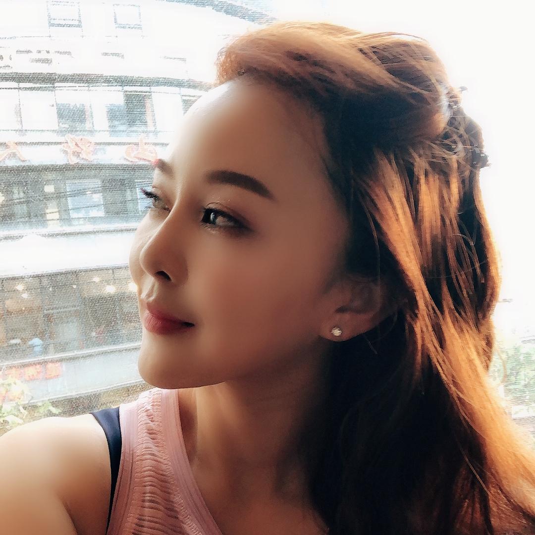 卫蔚 云南广播电视台主持人