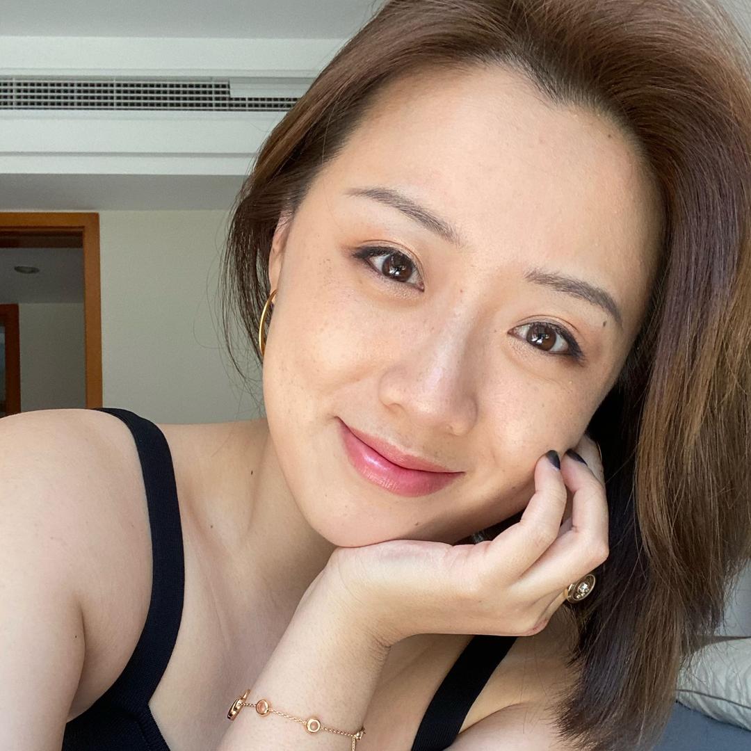 我是Gloria(格子）