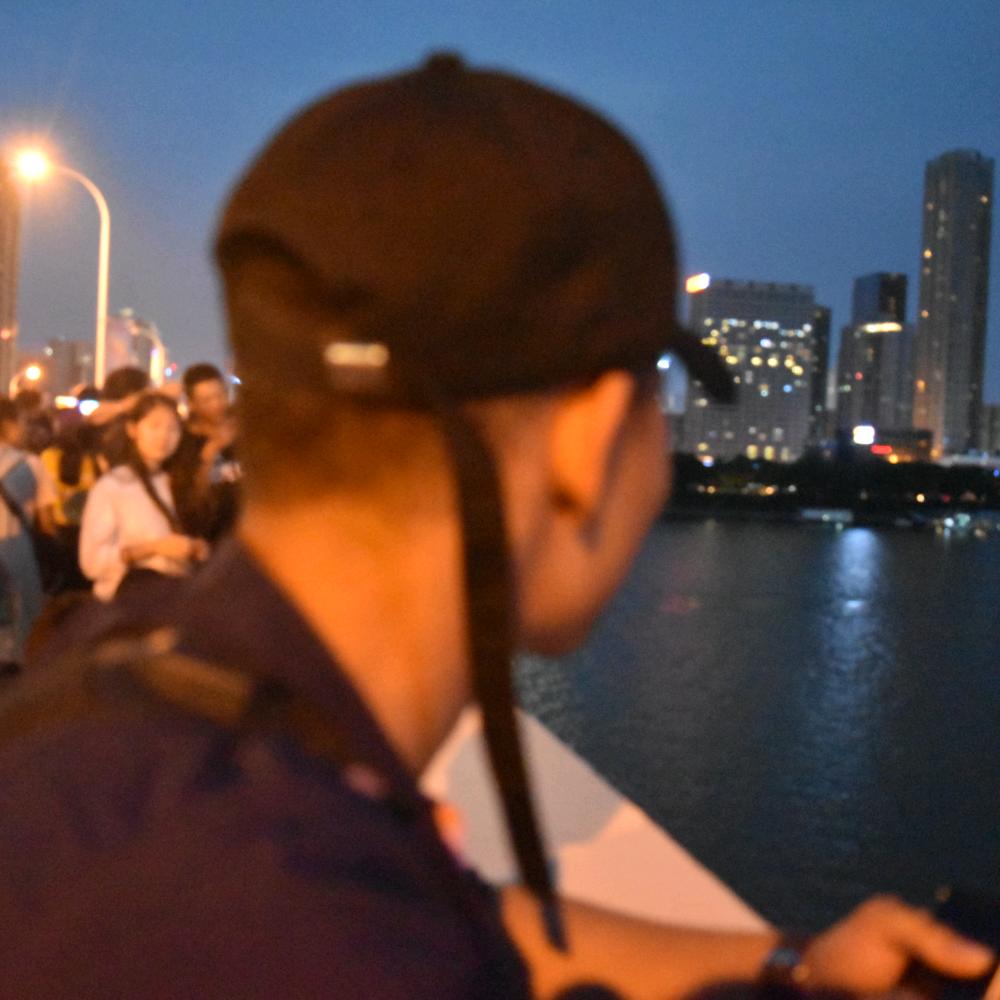 晨源门窗幕墙五金配件小王