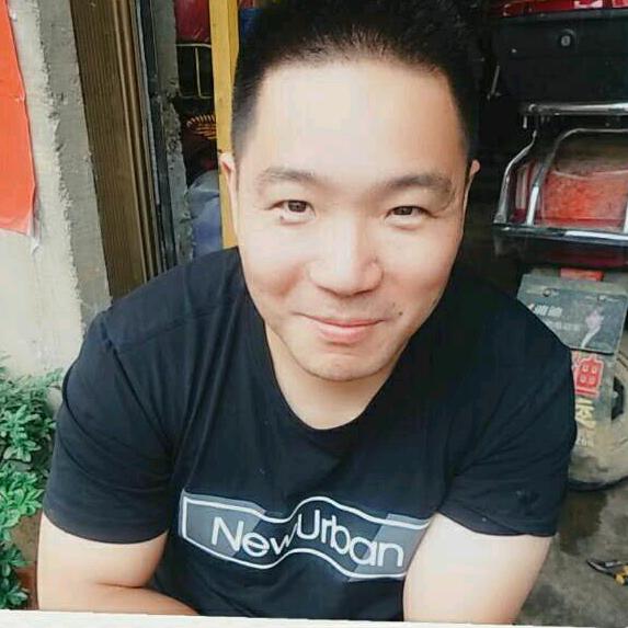 奋斗中的男人
