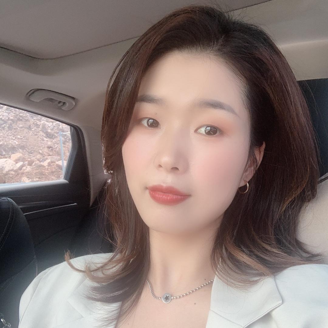 苍南县马站莉莉饰品店.