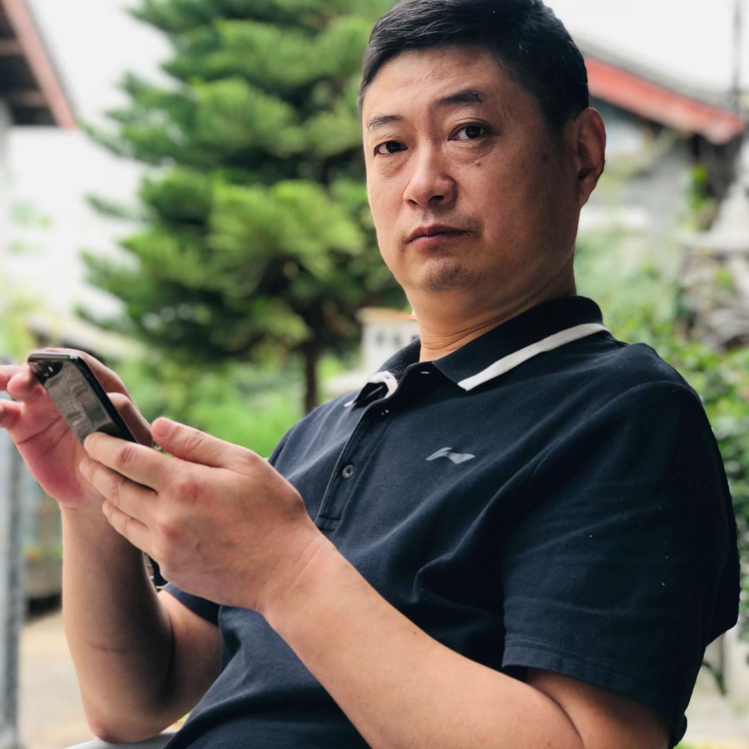 隐老斯