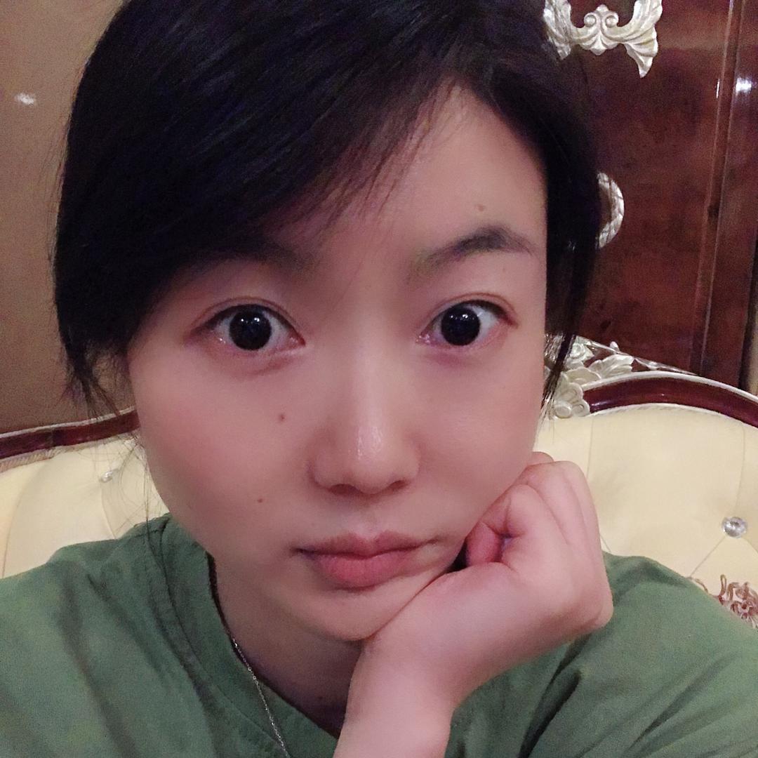 彩彩