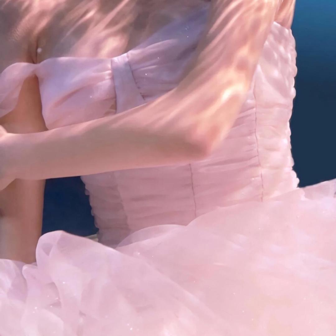 妮V💫