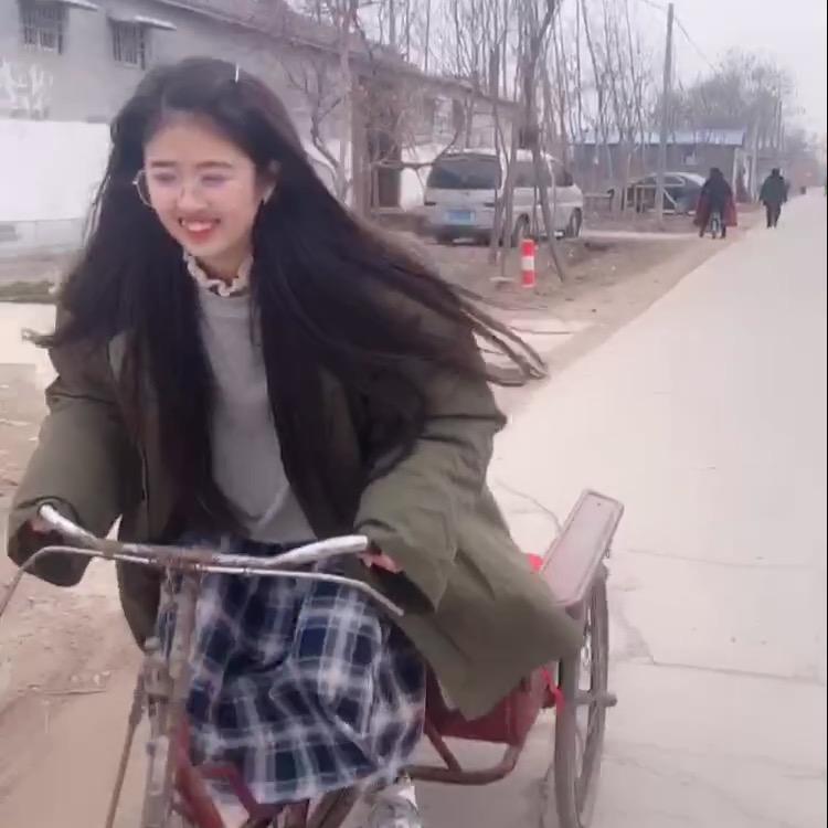 褚蓄卡☘️