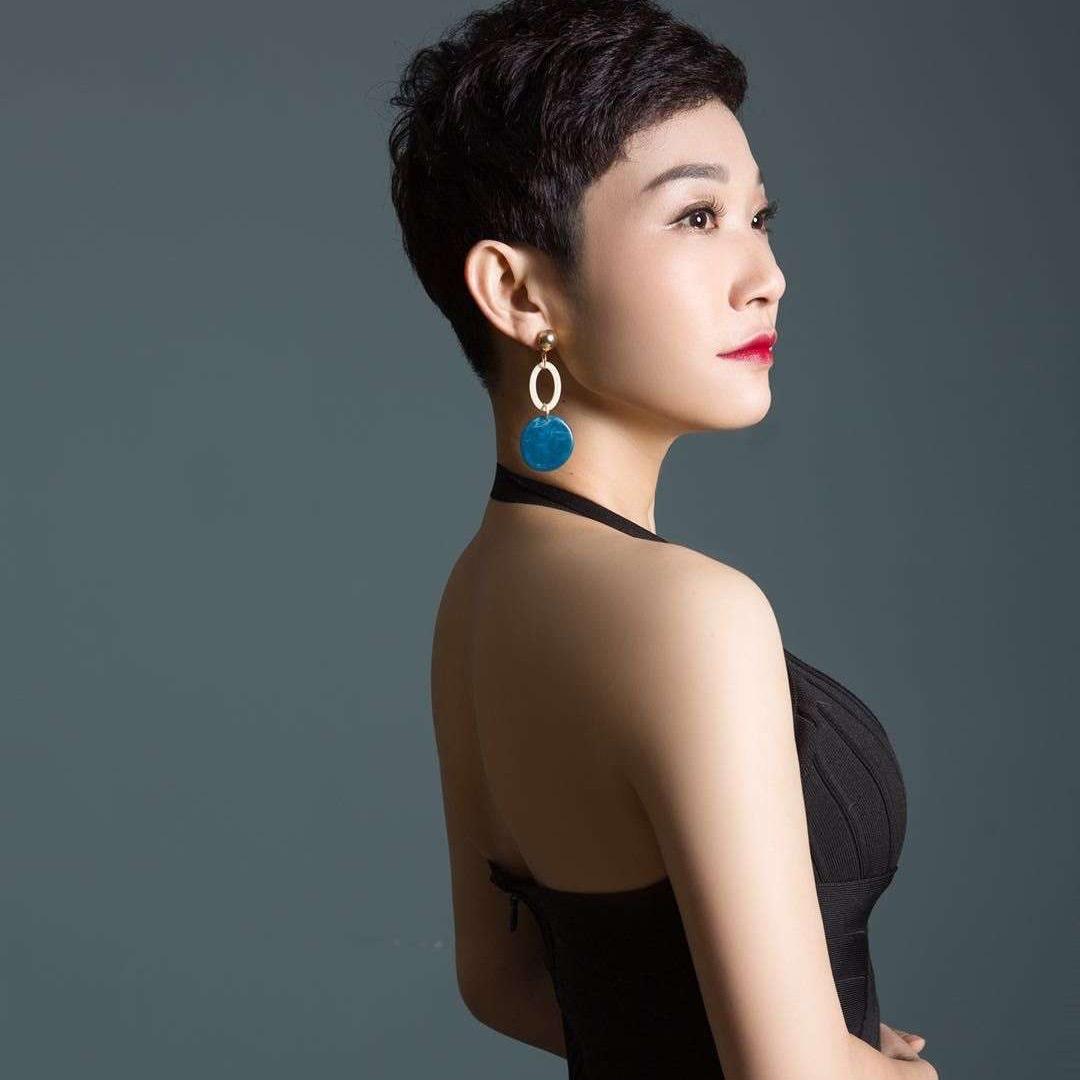 谢姐时尚穿搭@抖音