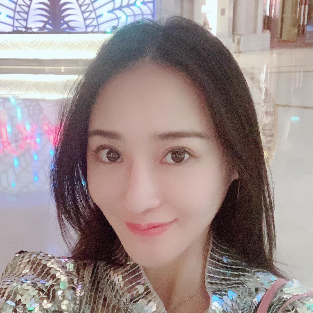 演员姚寜寜