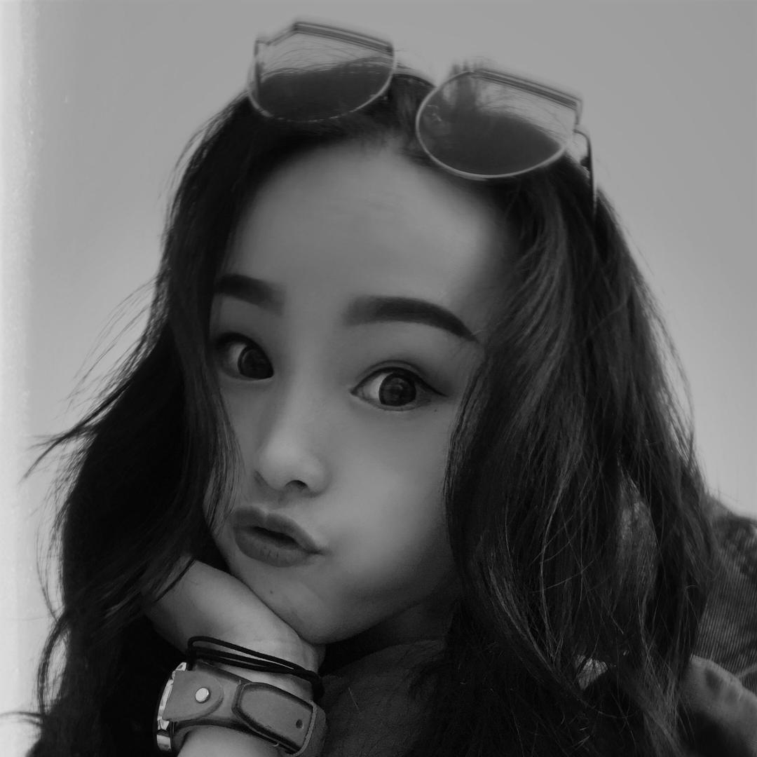 彤三岁。